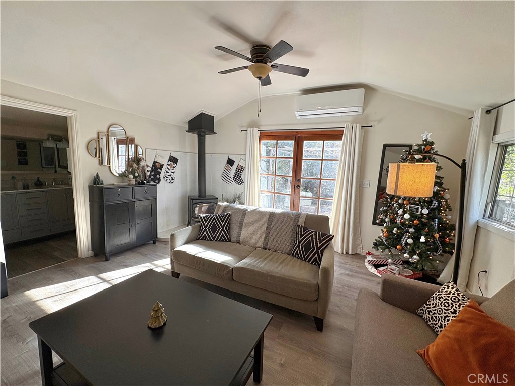 36750 Hilltop Property Photo 15