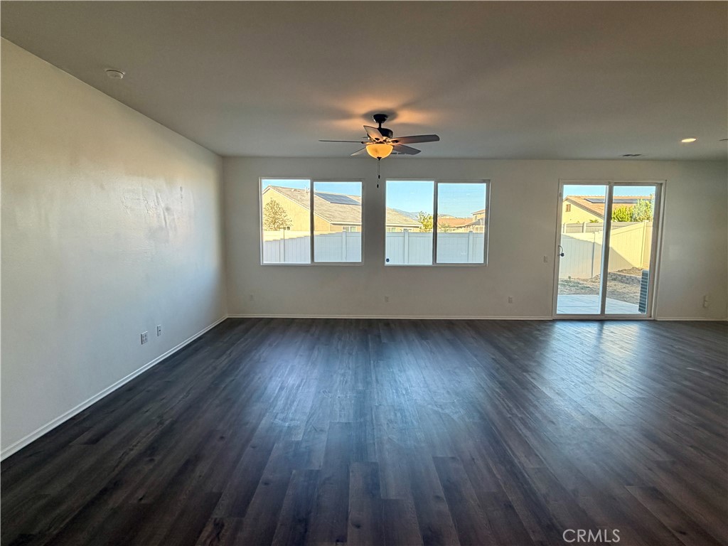 914 Haviture Property Photo 3