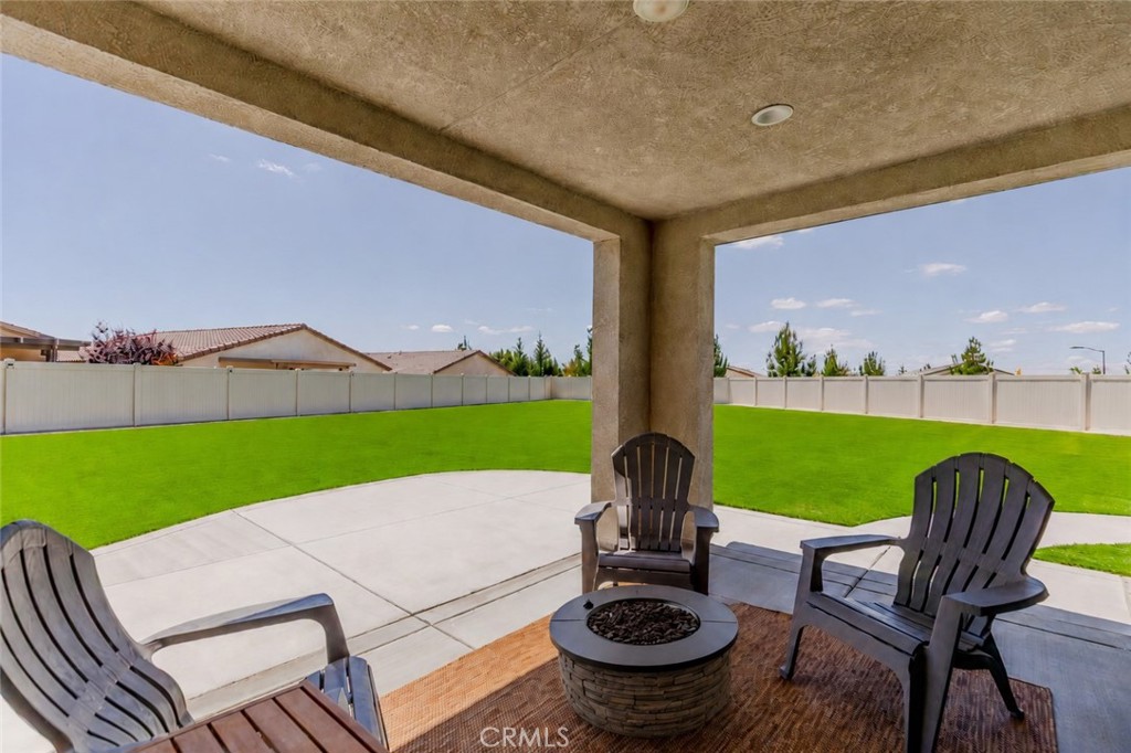 1560 Harmonie Property Photo 26