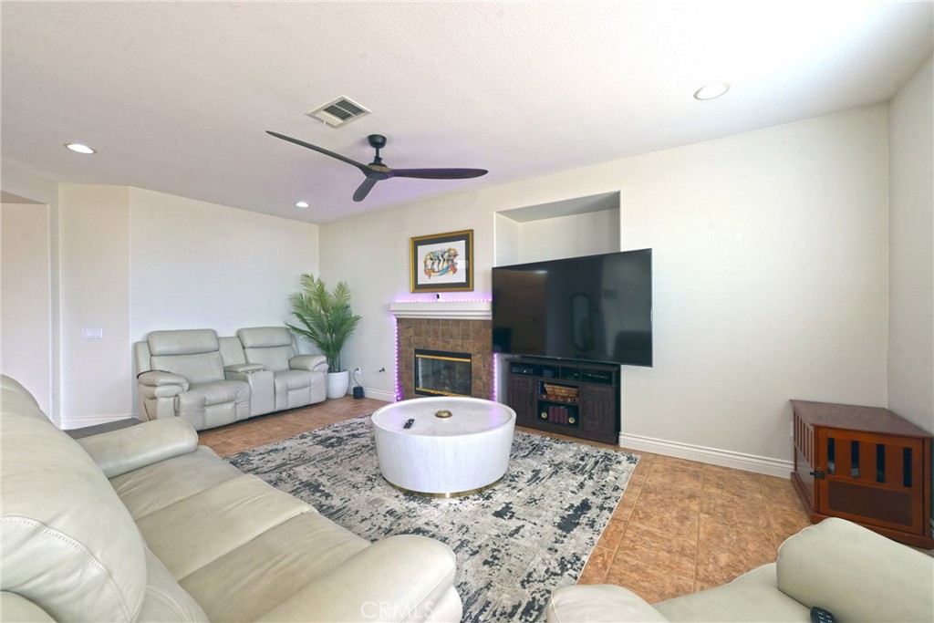 26784 Lemon Grass Property Photo 26