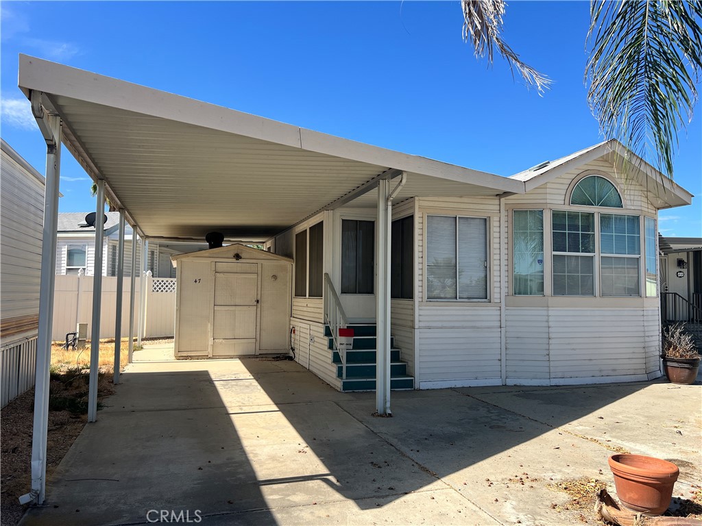 1295 S Cawston Ave 47 Property Photo 1