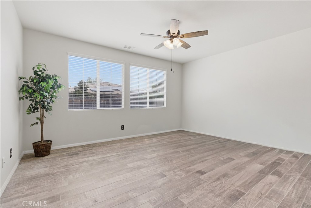 29302 Fall River Property Photo 14