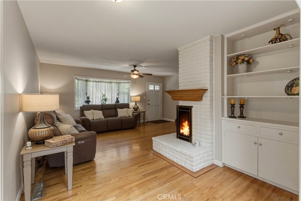 1611 Hillcrest Property Photo 16