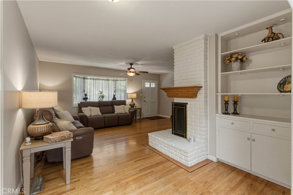 1611 Hillcrest Property Photo 17