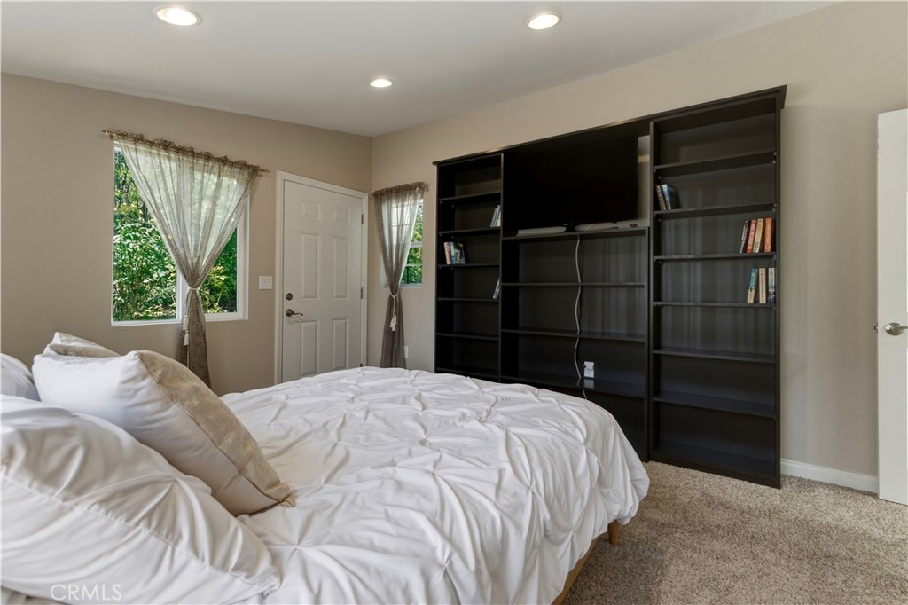 1611 Hillcrest Property Photo 42
