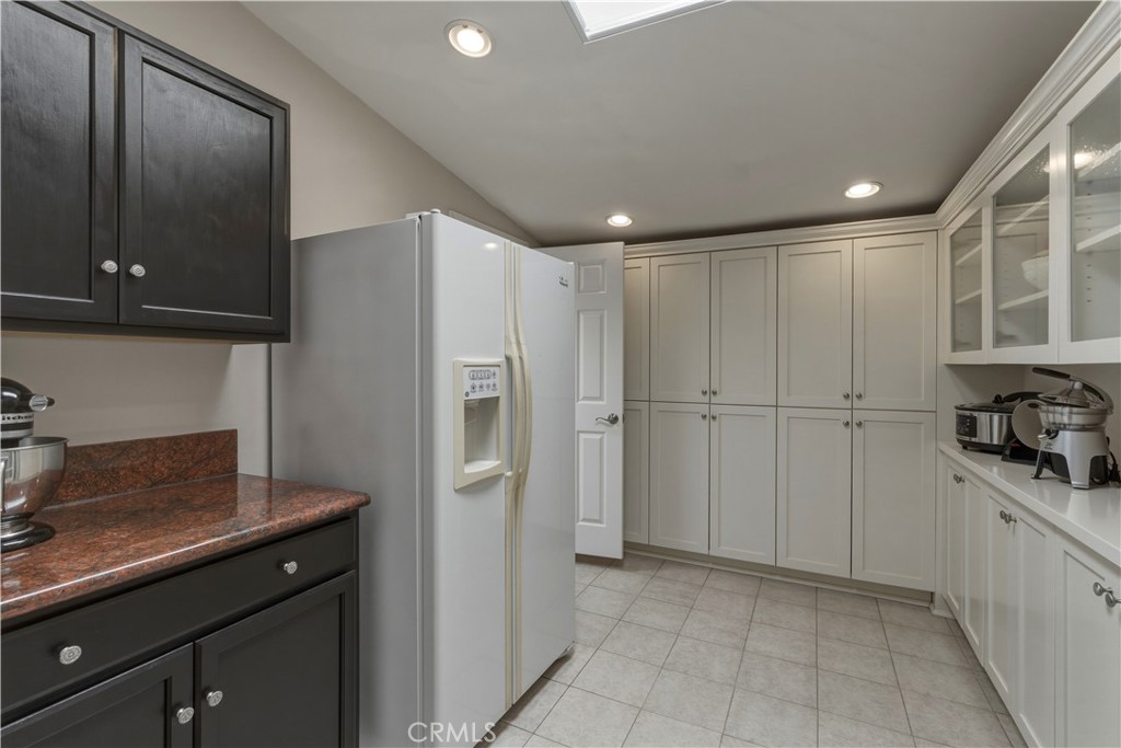 1611 Hillcrest Property Photo 43