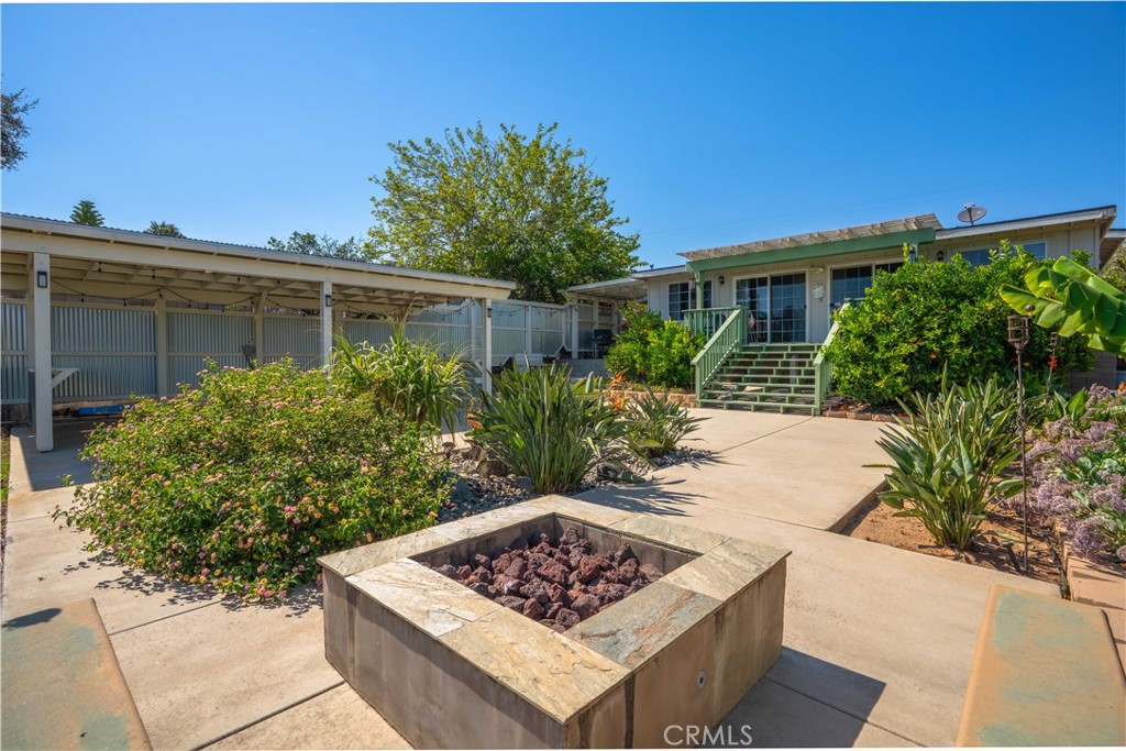 1611 Hillcrest Property Photo 57