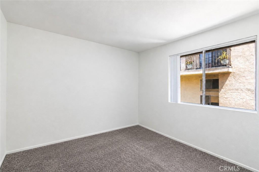 1022 Grape Property Photo 9