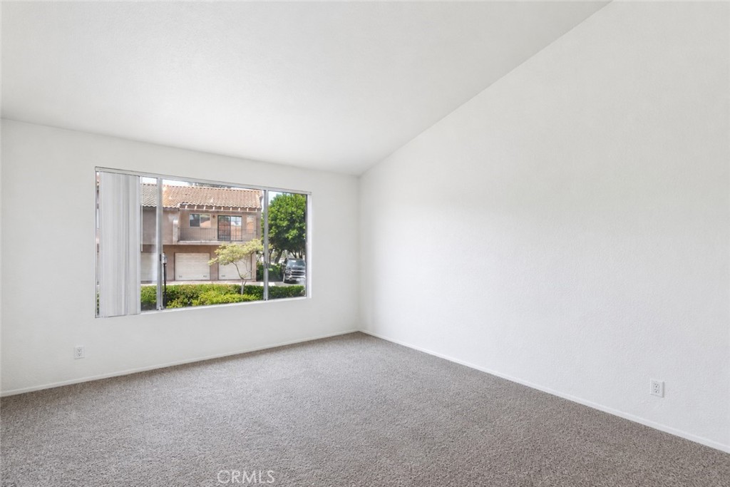 1022 Grape Property Photo 13