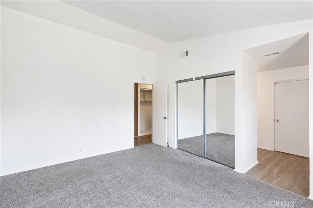 1022 Grape Property Photo 14