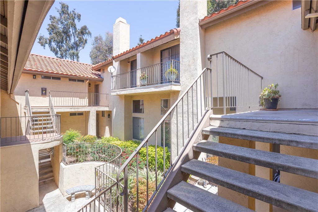 1022 Grape Property Photo 16