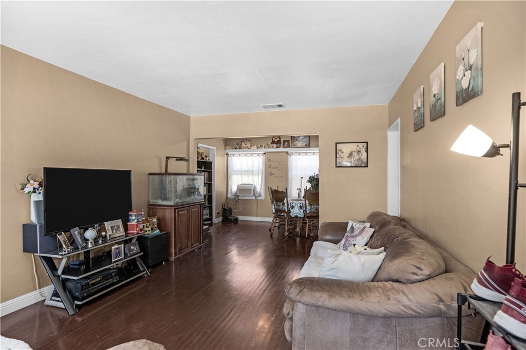110 Elmwood Property Photo 8