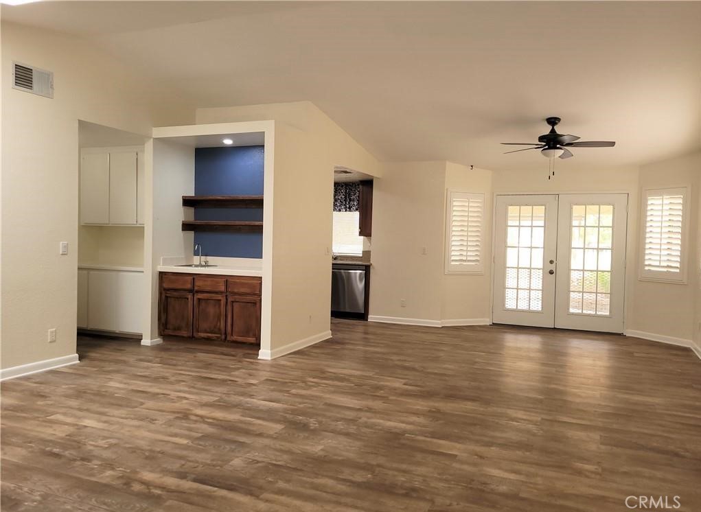 2624 Beech Tree Property Photo 5