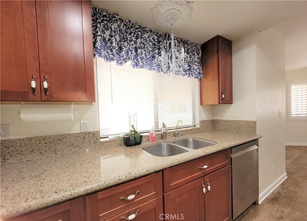 2624 Beech Tree Property Photo 9