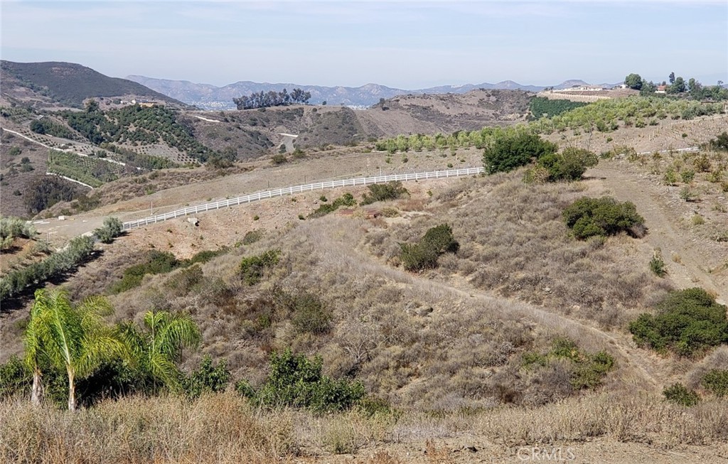 8 La Cruz Drive Property Photo 2