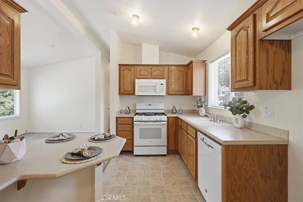 510 Acacia Property Photo 7