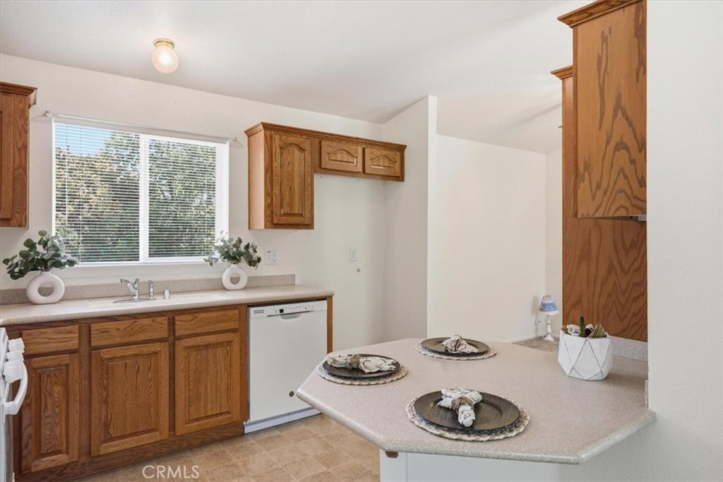 510 Acacia Property Photo 9