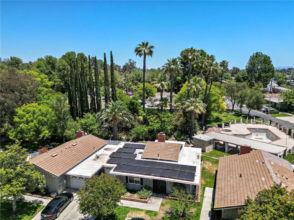 38750 Via Las Flores Property Photo 2