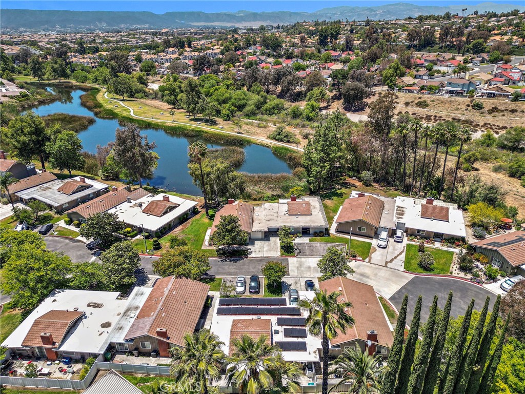 38750 Via Las Flores Property Photo 4