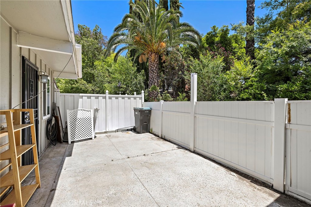 38750 Via Las Flores Property Photo 38