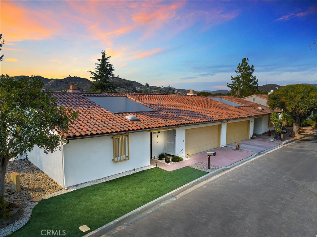 1232 La Paloma Glen Property Photo 1