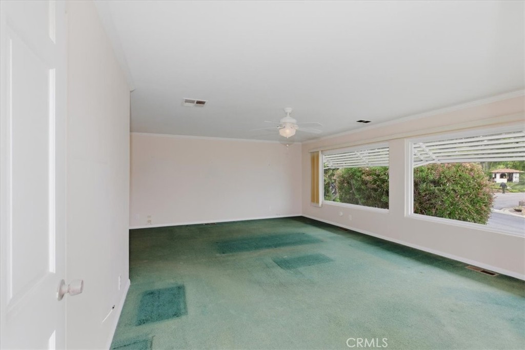 3384 Don Diablo Property Photo 4