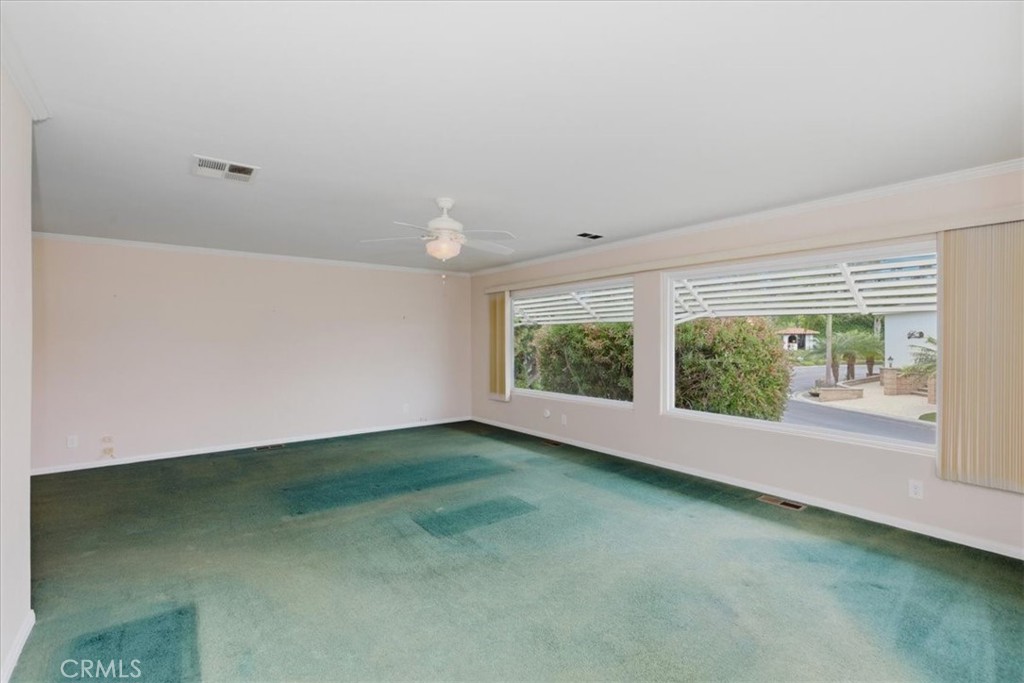 3384 Don Diablo Property Photo 9
