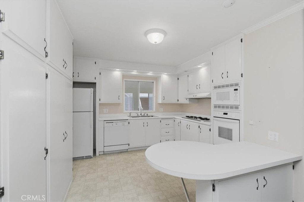 3384 Don Diablo Property Photo 14
