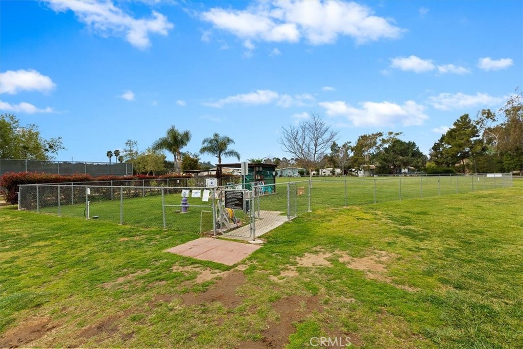 3384 Don Diablo Property Photo 45