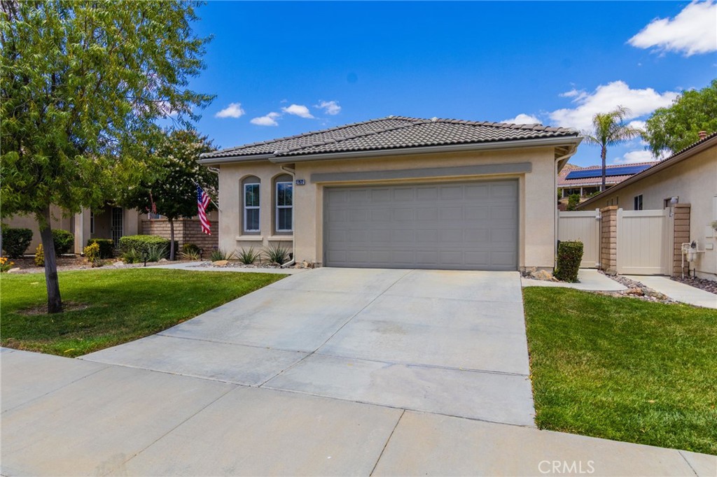 27972 Whisperwood Property Photo 4