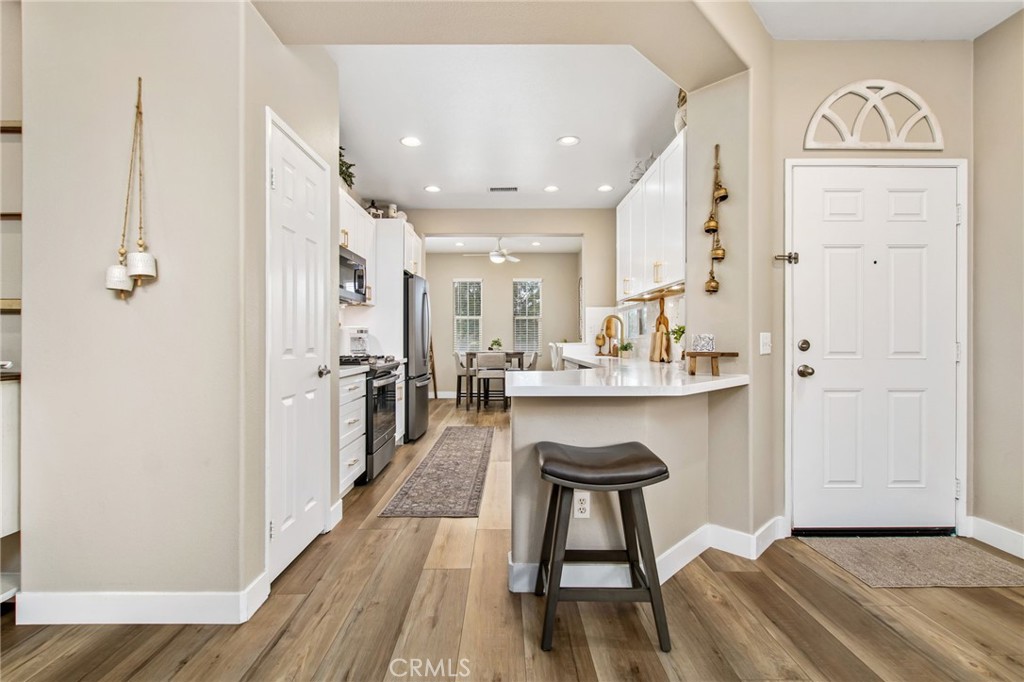 27972 Whisperwood Property Photo 8