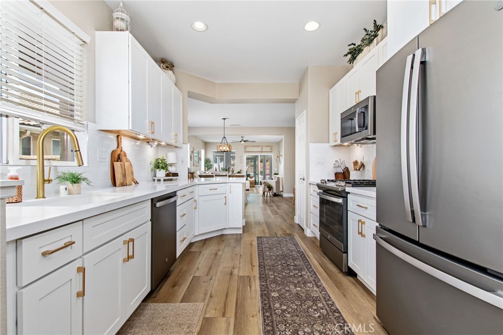 27972 Whisperwood Property Photo 11