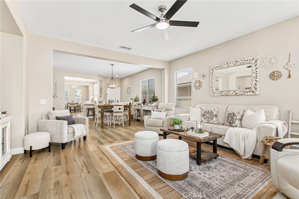 27972 Whisperwood Property Photo 17