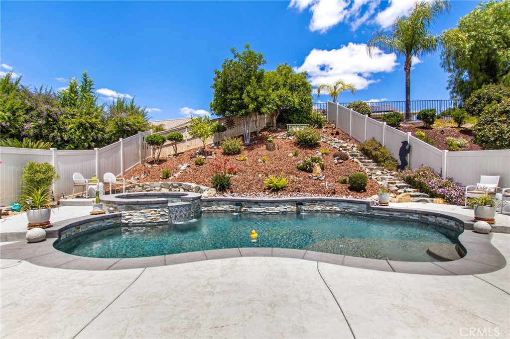 27972 Whisperwood Property Photo 32