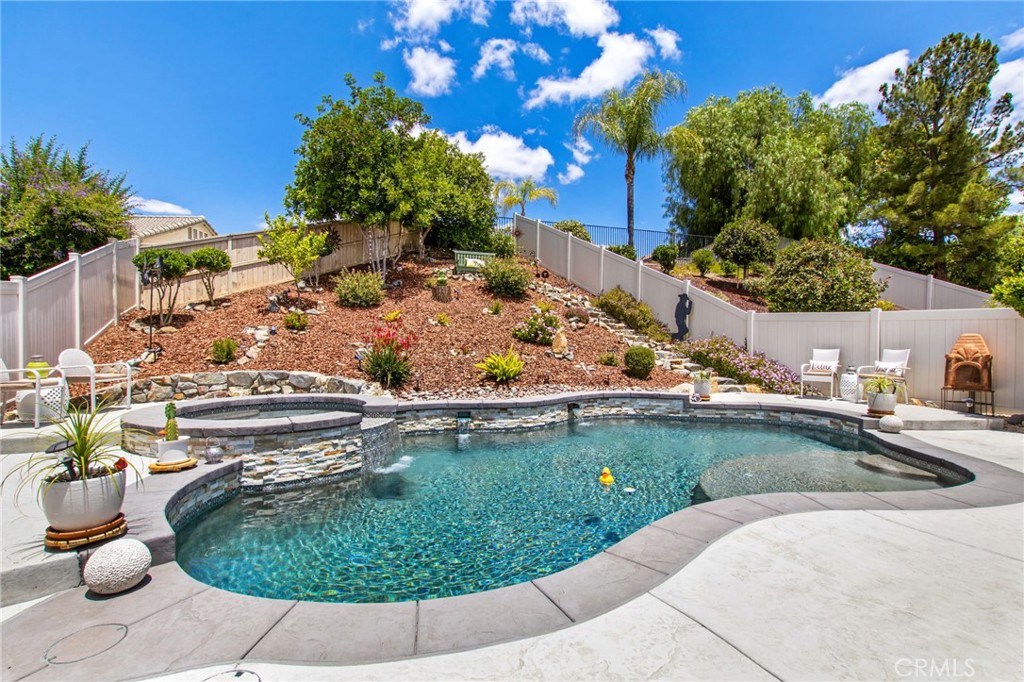 27972 Whisperwood Property Photo 34