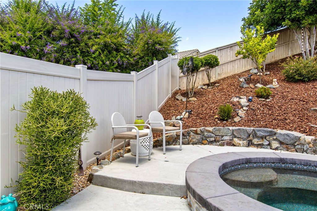 27972 Whisperwood Property Photo 44