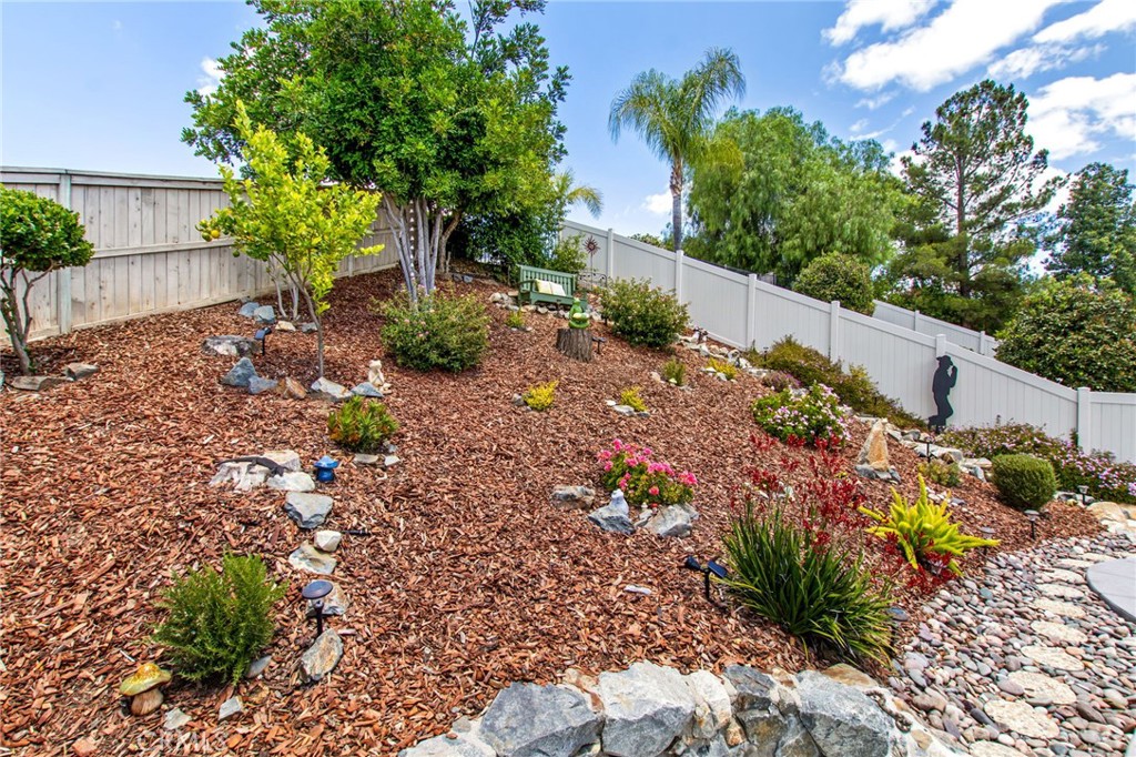 27972 Whisperwood Property Photo 47