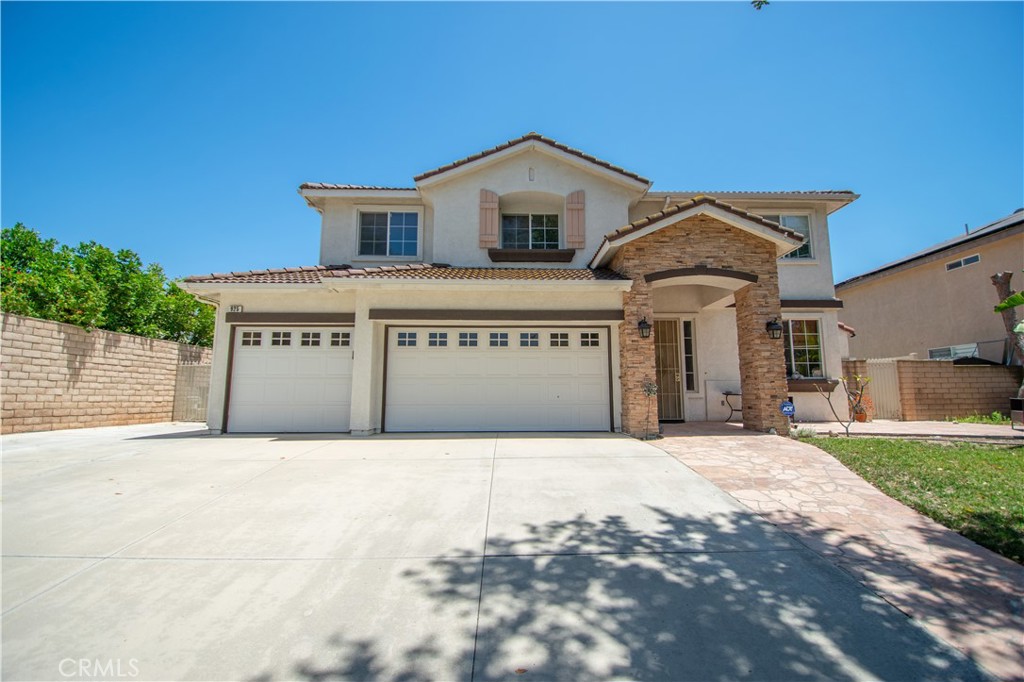 925 Hemingway Drive Property Photo 1