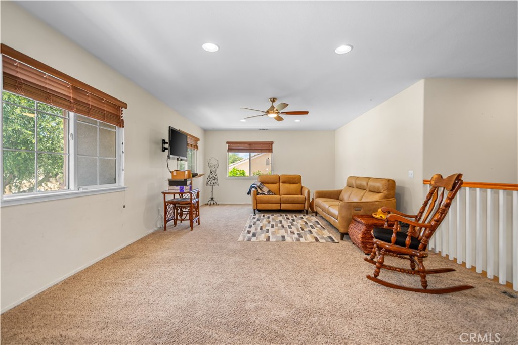 925 Hemingway Drive Property Photo 28