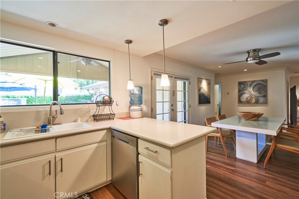 54440 Eisenhower Drive Property Photo 17