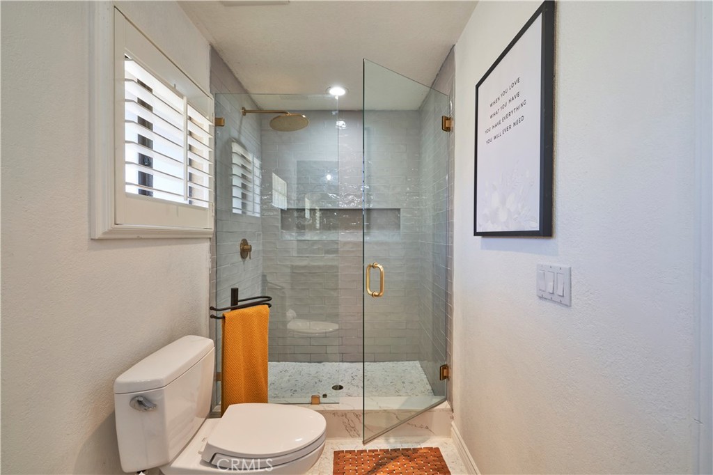 54440 Eisenhower Drive Property Photo 26