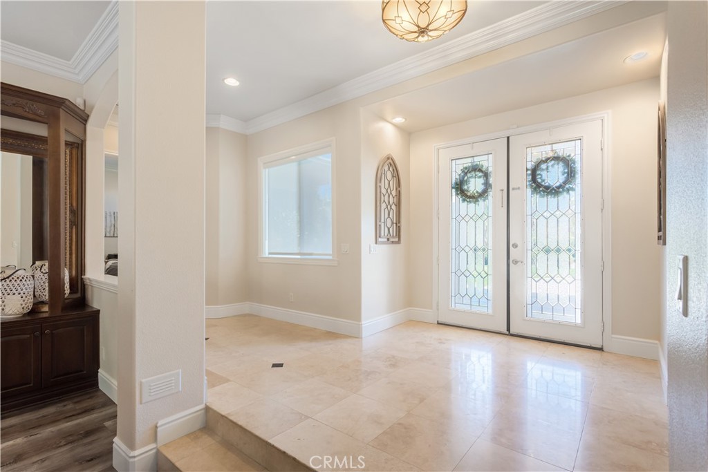 38580 Celine Cove Property Photo 5