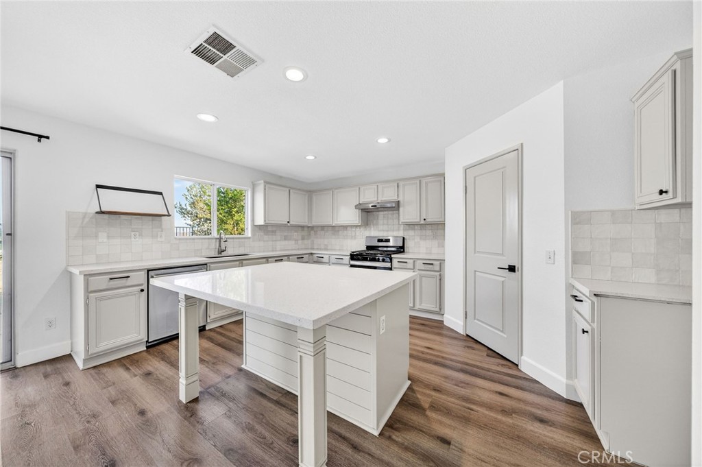 33650 Abbey Road Property Photo 2
