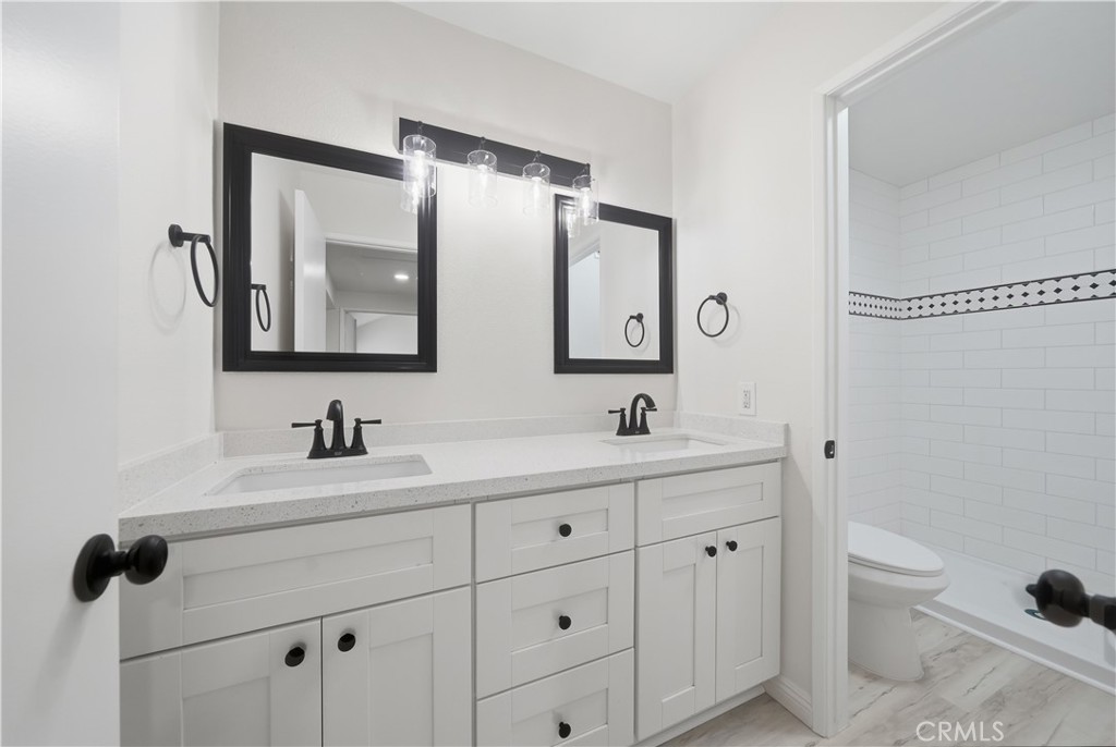 514 E Skylark Property Photo 19