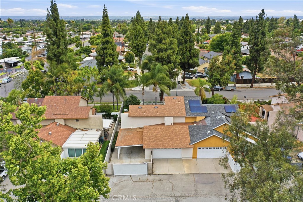 514 E Skylark Property Photo 23