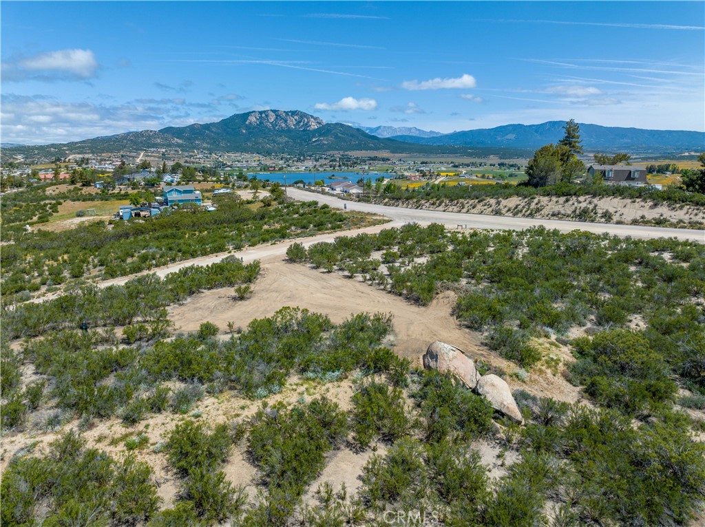 576 Derby Property Photo 7