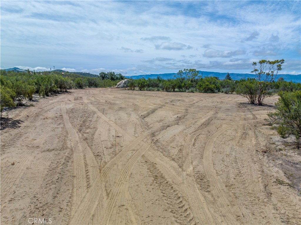 576 Derby Property Photo 9