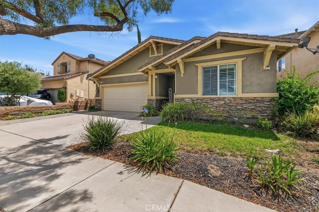 25227 Coral Canyon Road Property Photo 3
