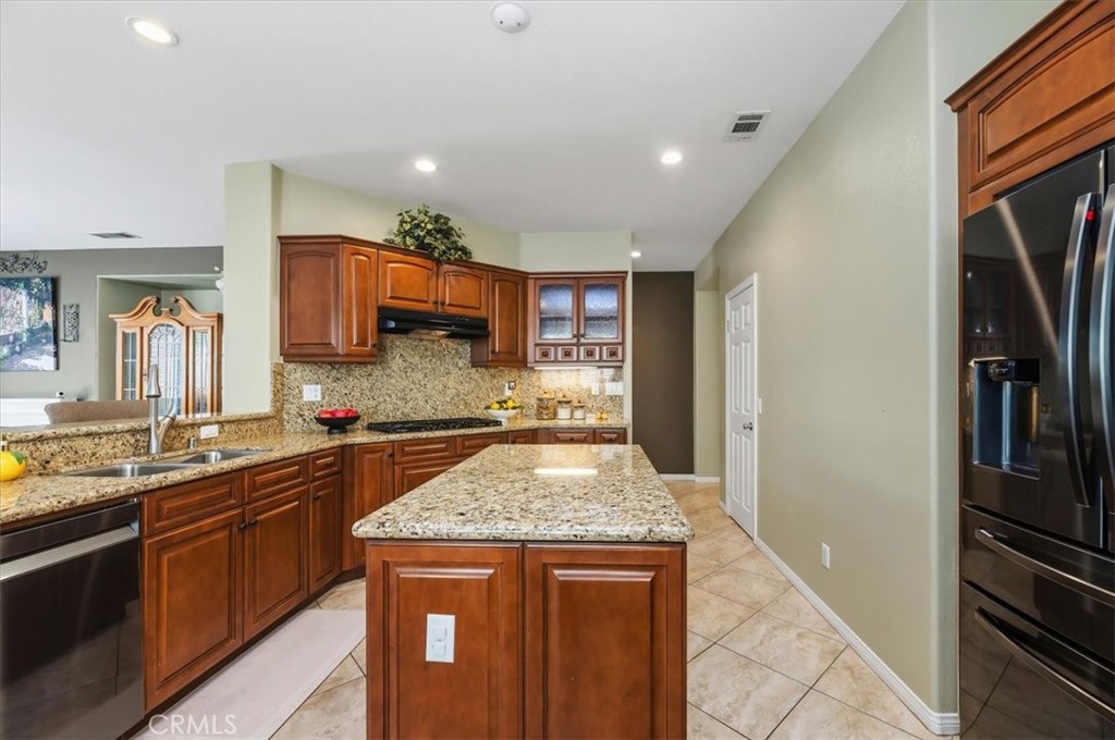 25227 Coral Canyon Road Property Photo 16
