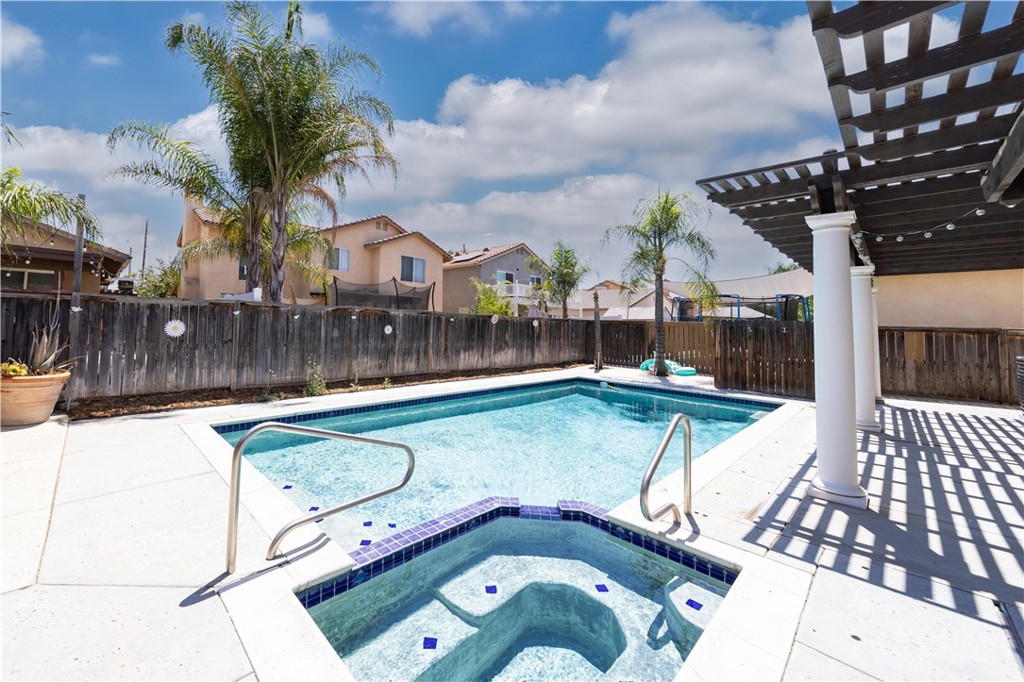 29219 Twin Arrow Property Photo 1